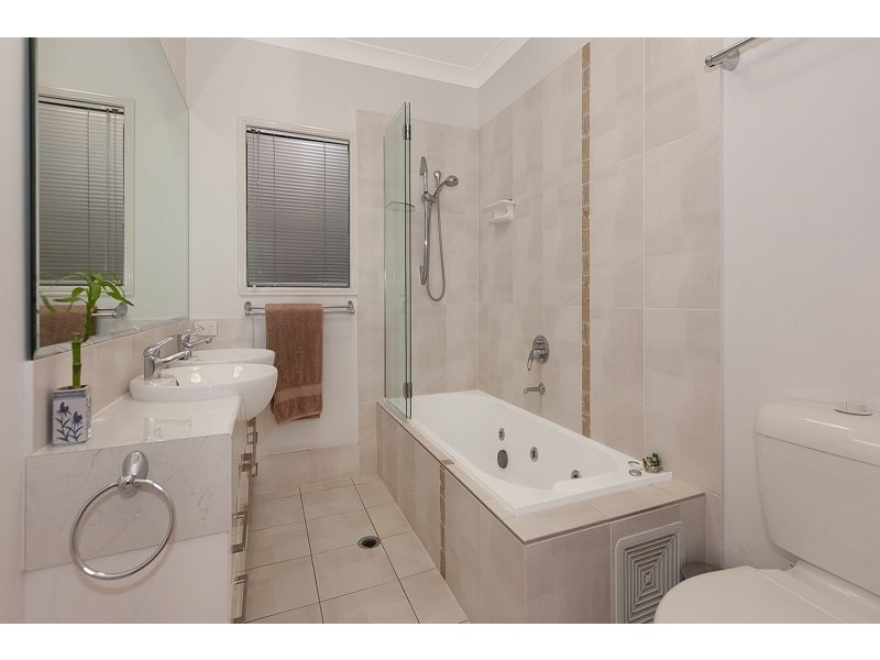 84 Boothby Street, Kedron QLD 4031