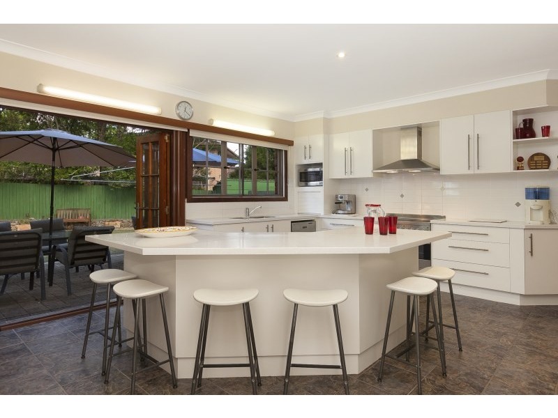1 Conebush Crescent, Bellbowrie QLD 4070
