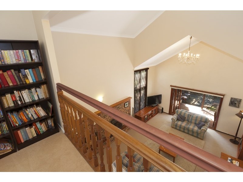 1 Conebush Crescent, Bellbowrie QLD 4070