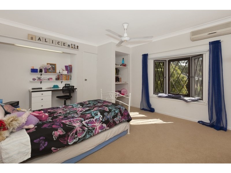 1 Conebush Crescent, Bellbowrie QLD 4070