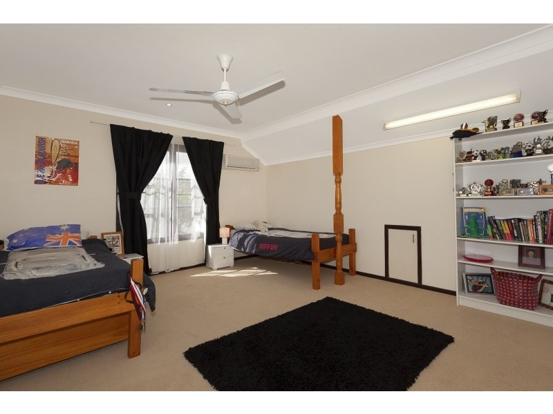 1 Conebush Crescent, Bellbowrie QLD 4070