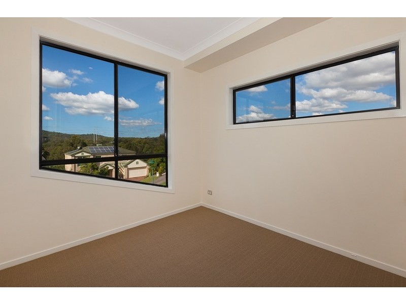 15 Willow Place, Carindale QLD 4152