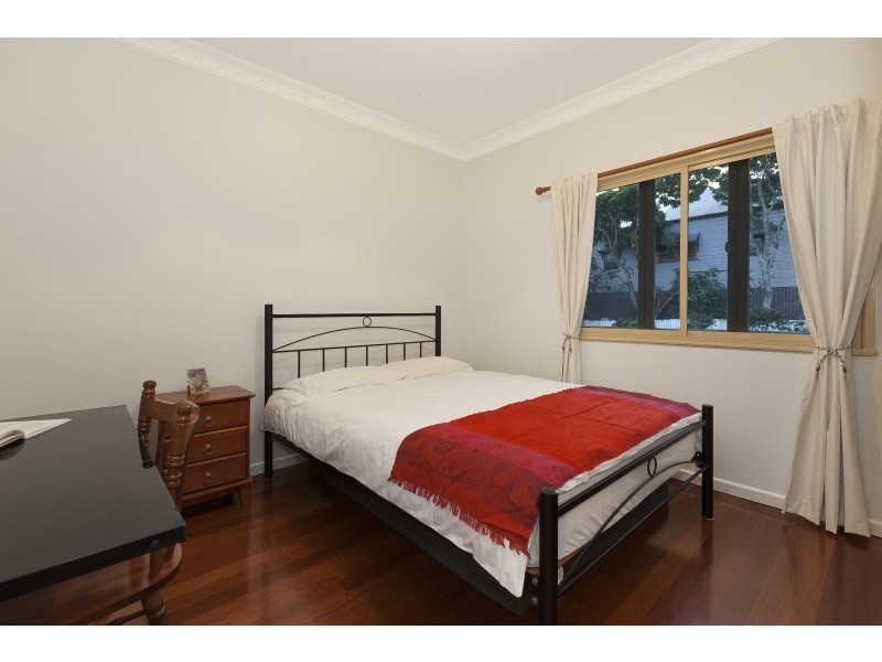 34 Willmington Street, Newmarket QLD 4051