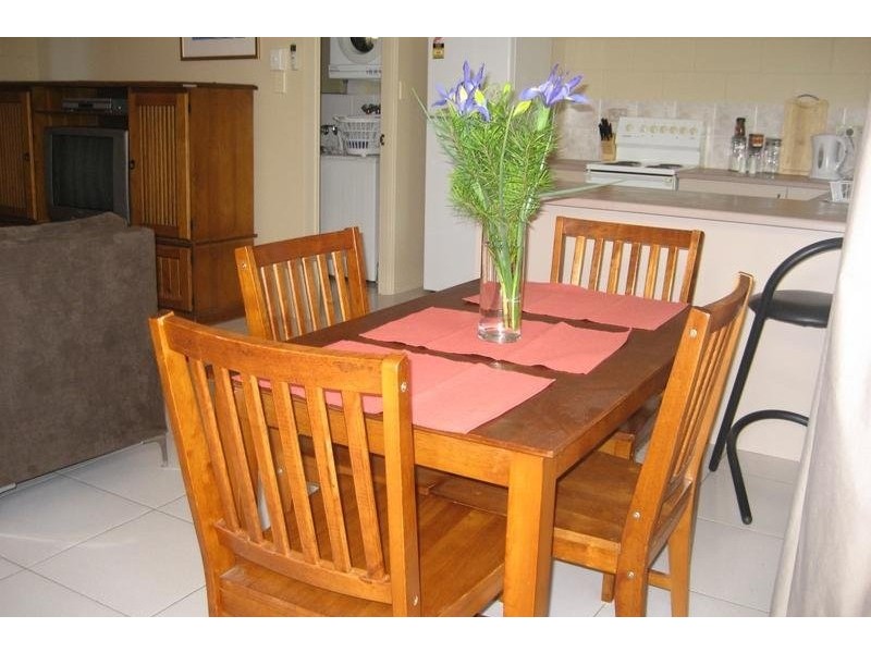 Unit 2/17 Rose Street, North Ward QLD 4810