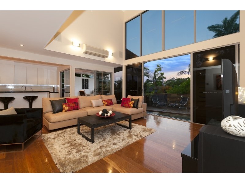 71 Carmel Street, Bardon QLD 4065