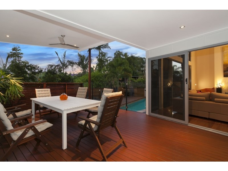 71 Carmel Street, Bardon QLD 4065