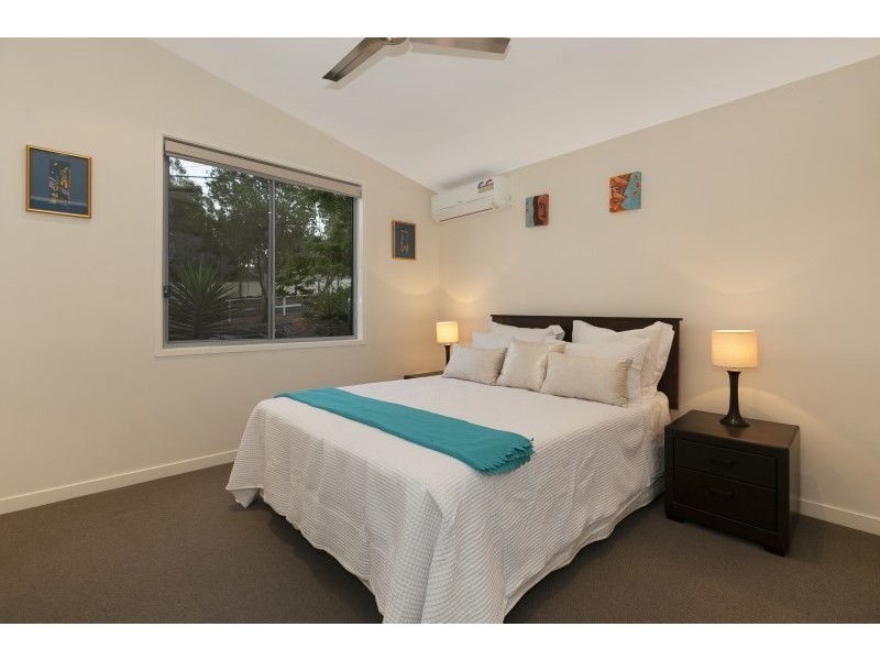 71 Carmel Street, Bardon QLD 4065