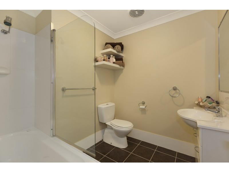 Unit 4/10 Shamrock Street, Gordon Park QLD 4031