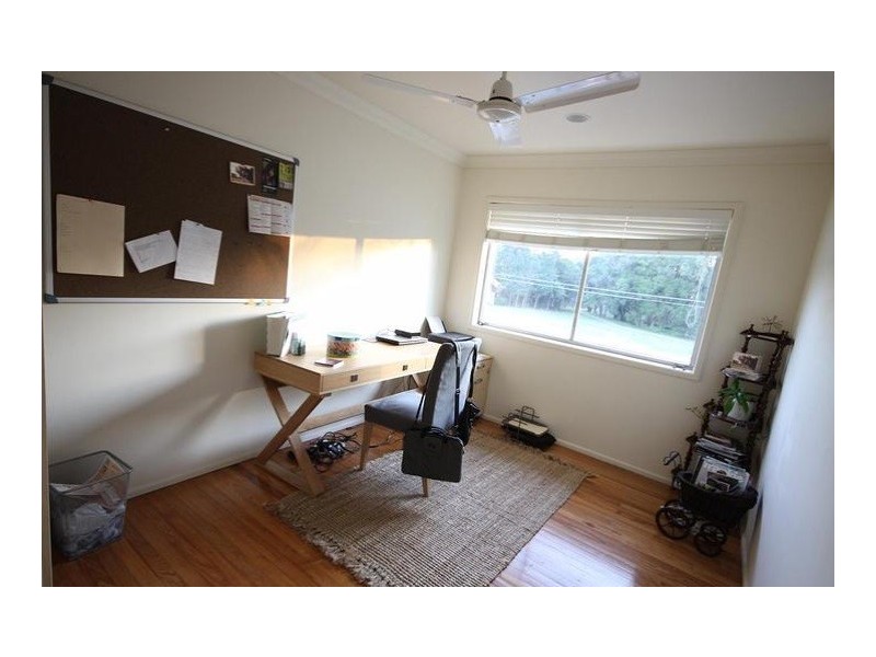 51 Dumbarton Drive, Kenmore QLD 4069