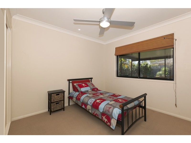 8 Haase Place, Bellbowrie QLD 4070