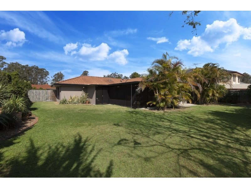 8 Haase Place, Bellbowrie QLD 4070