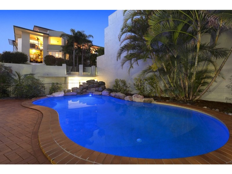 Unit 77/163 Sydney Street, New Farm QLD 4005