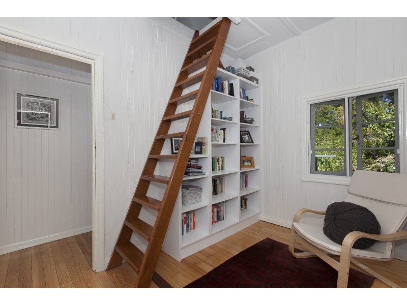 16 Benson Lane, Mount Nebo QLD 4520