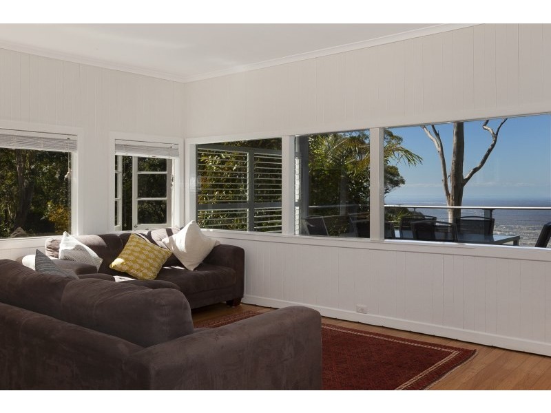 16 Benson Lane, Mount Nebo QLD 4520