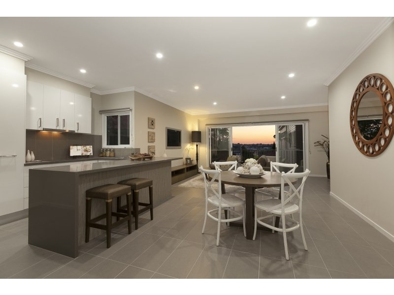 Unit 1/55 Raby Road, Coorparoo QLD 4151