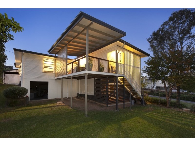 12 Sloane Street, Stafford Heights QLD 4053