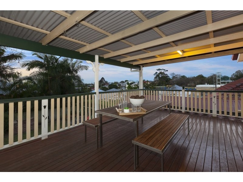 28 Torrens Street, Annerley QLD 4103