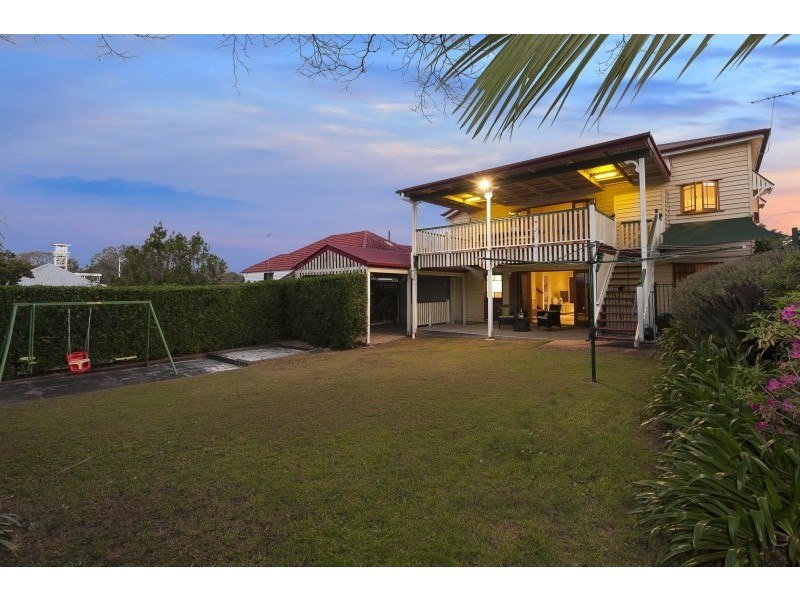 28 Torrens Street, Annerley QLD 4103