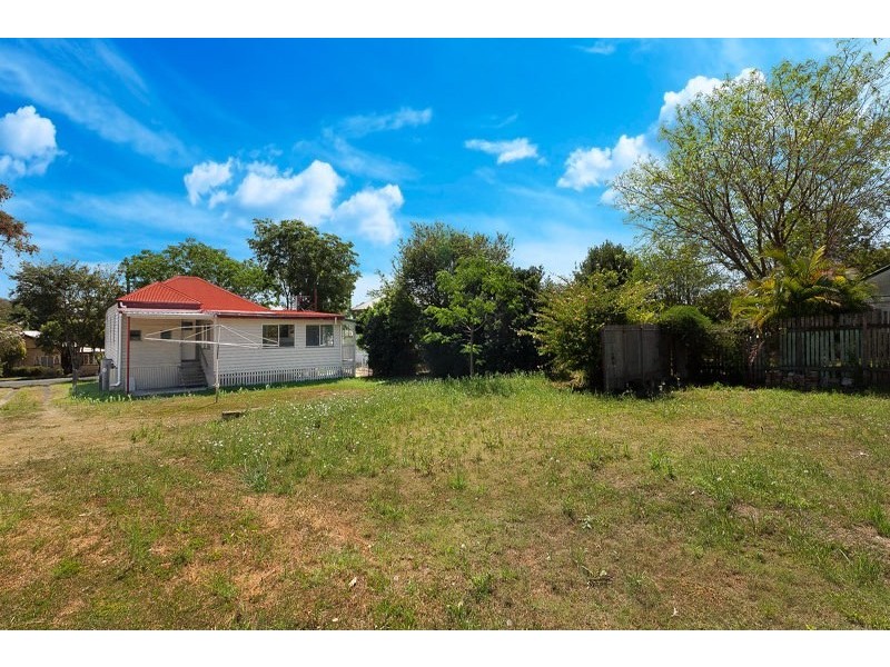 28 Frederick Street, Newtown QLD 4305