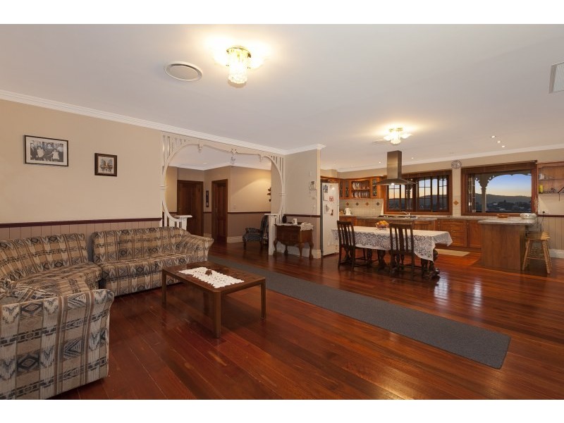 9 Colston Road, Grange QLD 4051