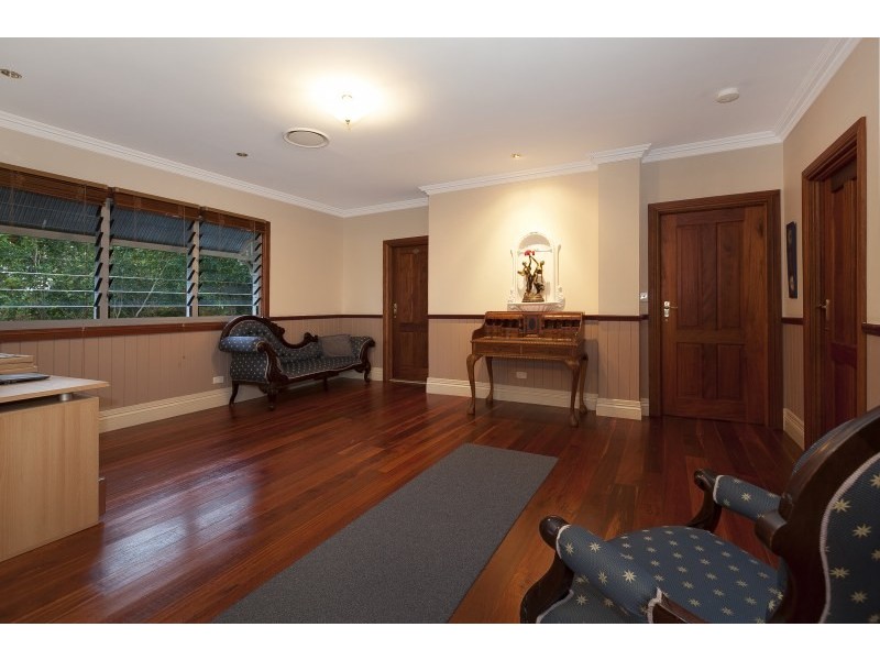 9 Colston Road, Grange QLD 4051