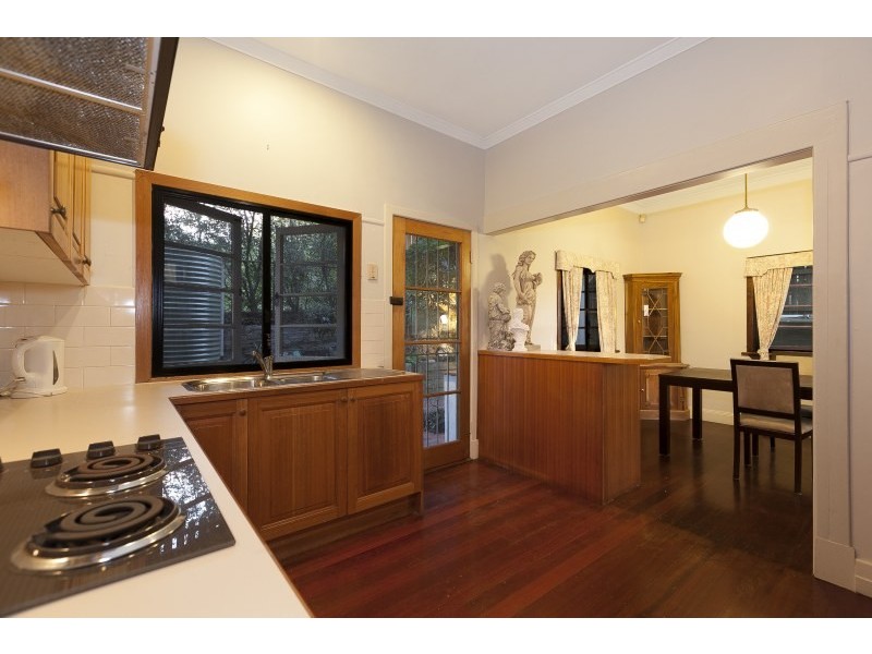 9 Colston Road, Grange QLD 4051