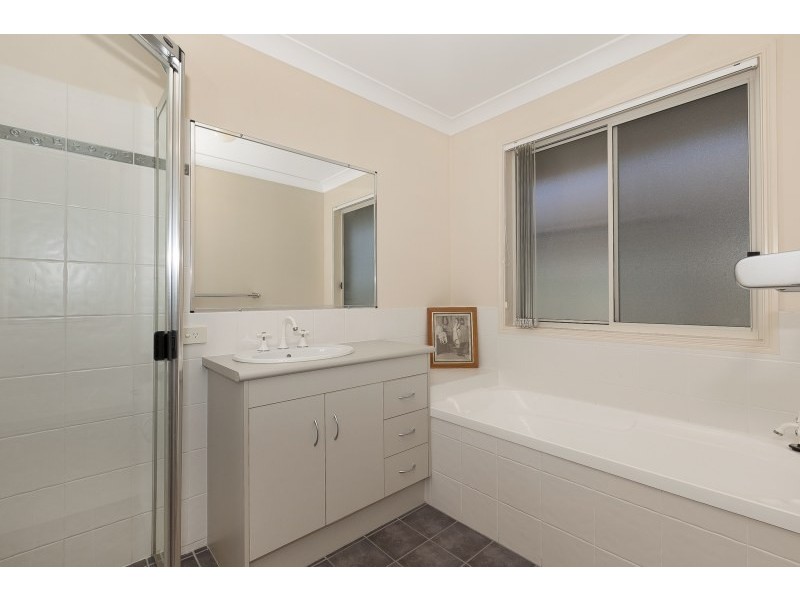 28 Turrbal Street, Bellbowrie QLD 4070