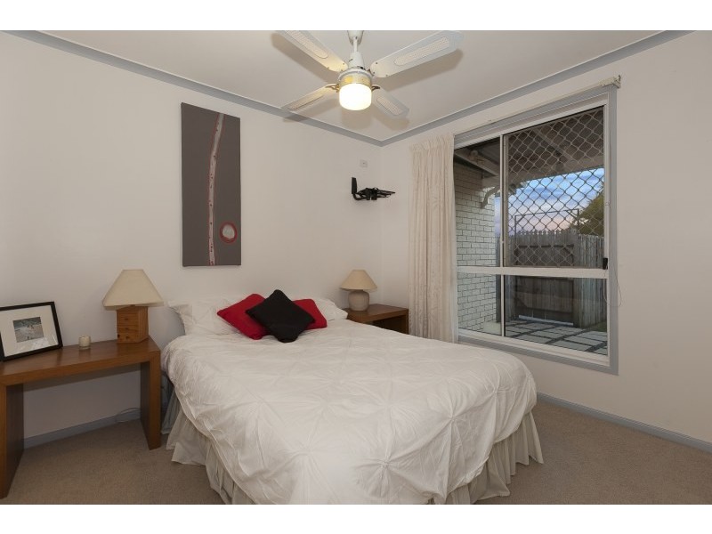 33 Silvereye Crescent, Albany Creek QLD 4035