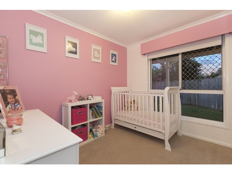 33 Silvereye Crescent, Albany Creek QLD 4035