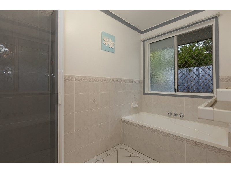 33 Silvereye Crescent, Albany Creek QLD 4035