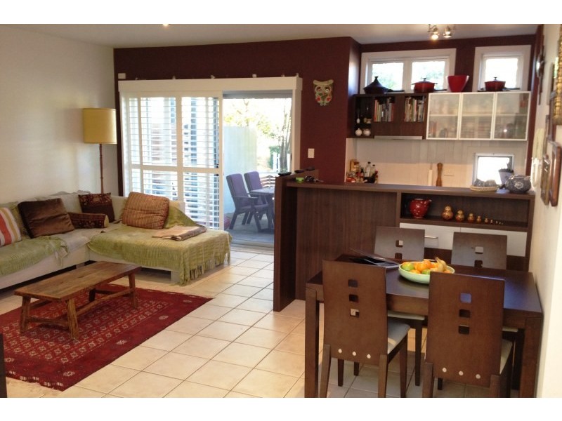 Unit 3/57 Shakespeare Street, Coorparoo QLD 4151