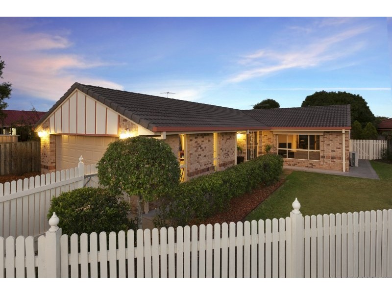 4 Johns Crescent, Boondall QLD 4034