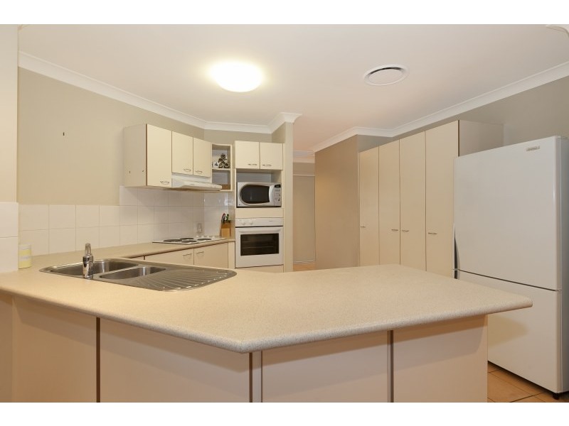 4 Johns Crescent, Boondall QLD 4034