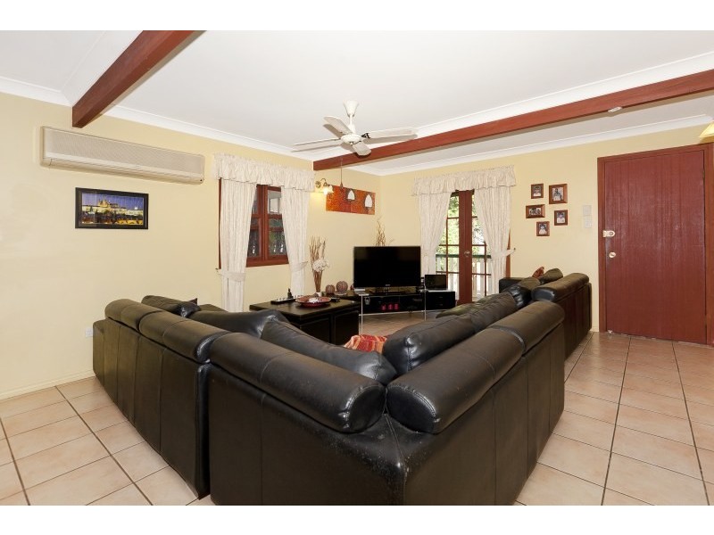 90 McLean Parade, Ashgrove QLD 4060