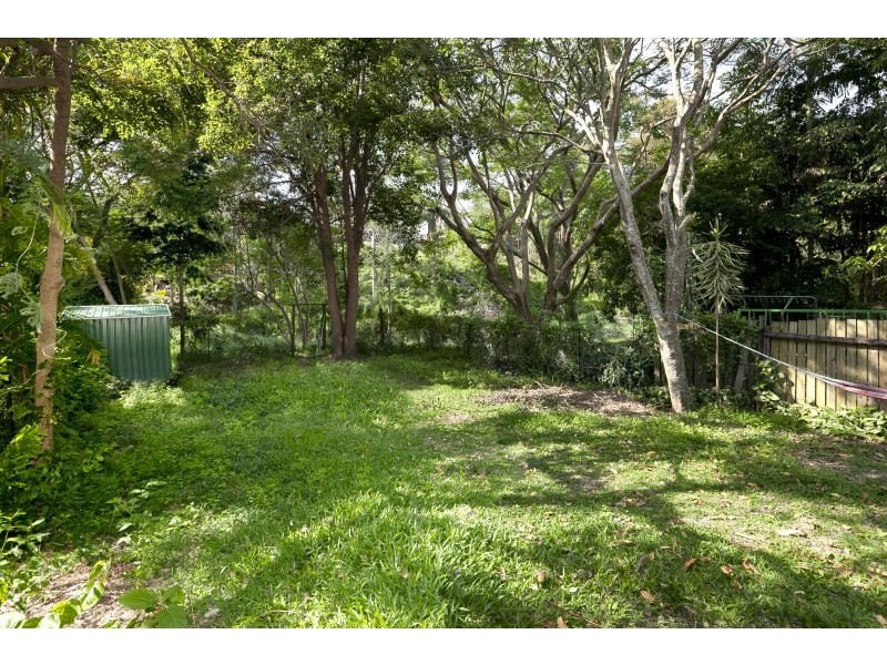 90 McLean Parade, Ashgrove QLD 4060