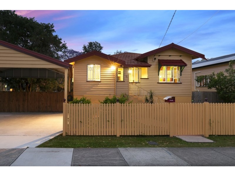 12 Frank Street, Norman Park QLD 4170