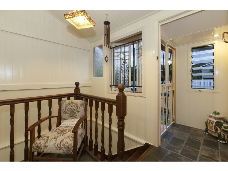 12 Frank Street, Norman Park QLD 4170
