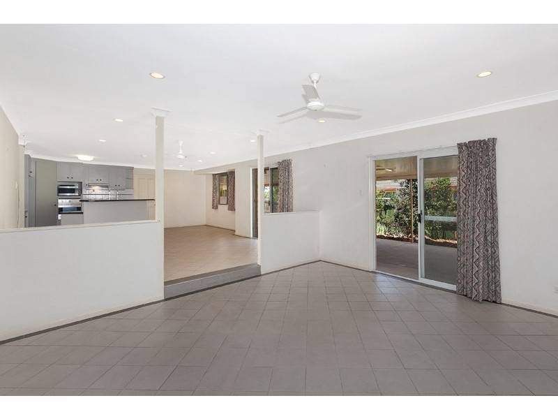 22 Gibson Crescent, Bellbowrie QLD 4070