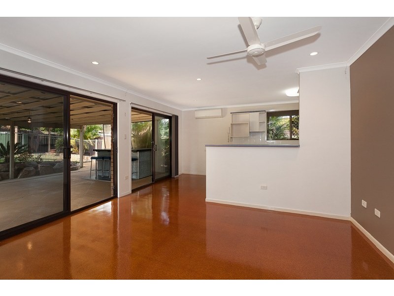 11 Acacia Place, Camira QLD 4300