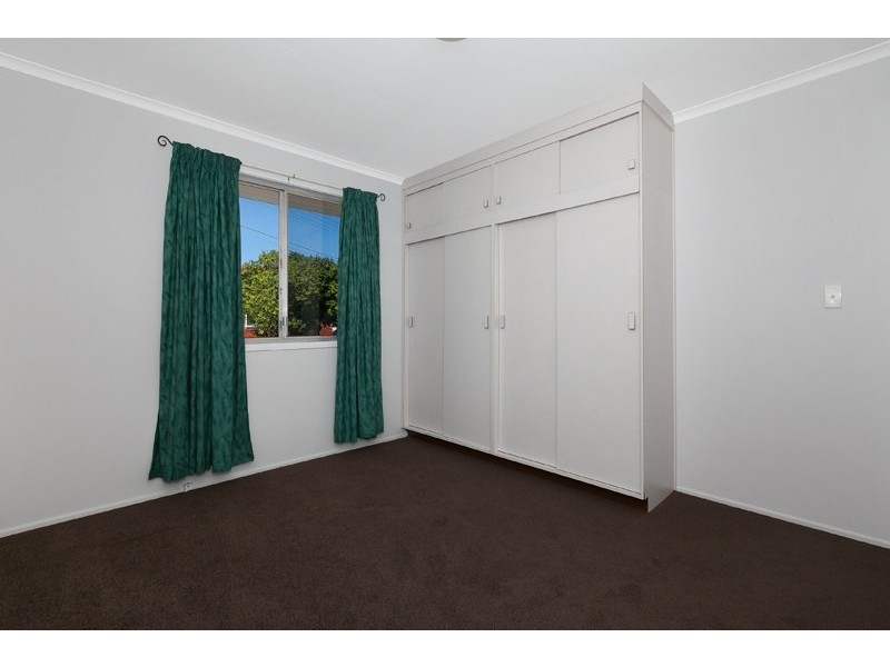 21 Walter Street, Holland Park West QLD 4121