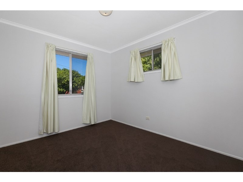 21 Walter Street, Holland Park West QLD 4121