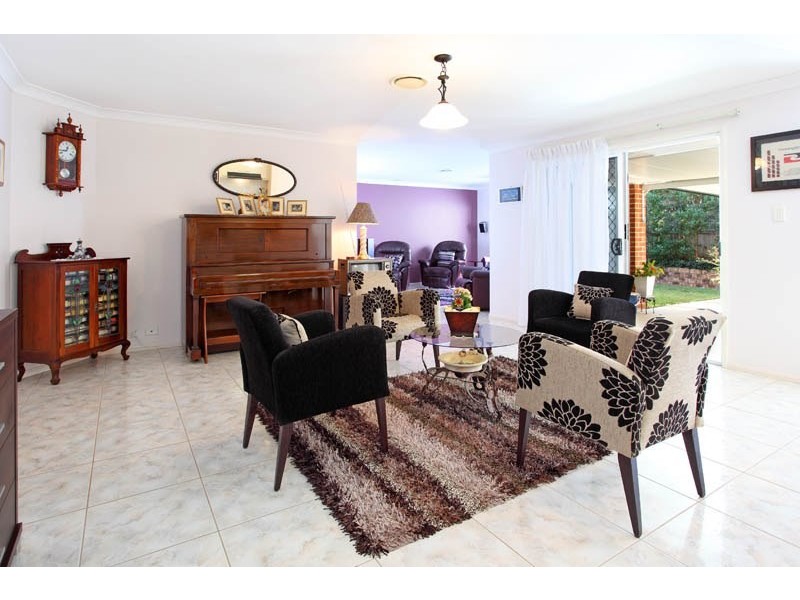 36 Crestwood Place, Moggill QLD 4070