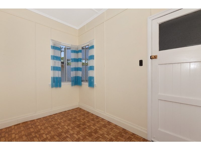 52 Roseneath Parade, Wynnum West QLD 4178