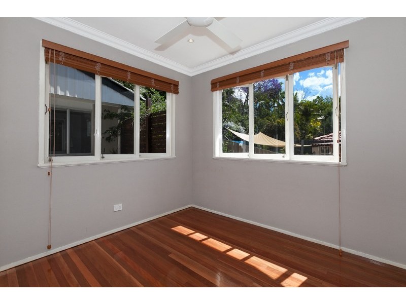 10 Merlin Terrace, Kenmore QLD 4069