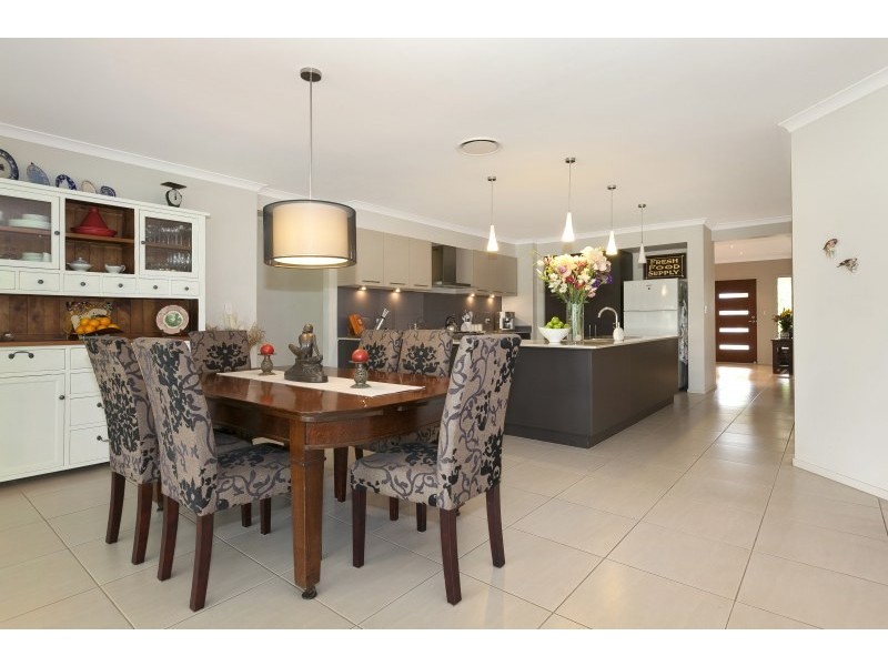 12 Paperbark Circuit, Moggill QLD 4070