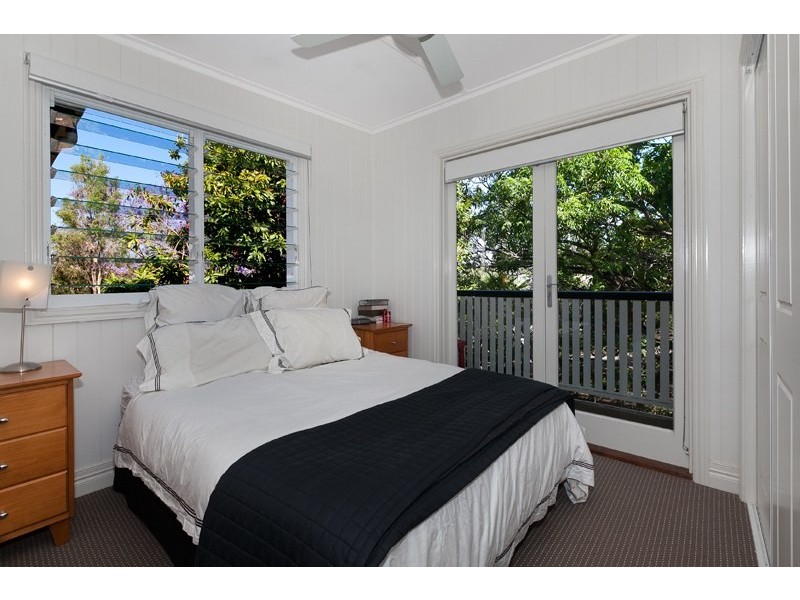 110 Arthur Terrace, Red Hill QLD 4059