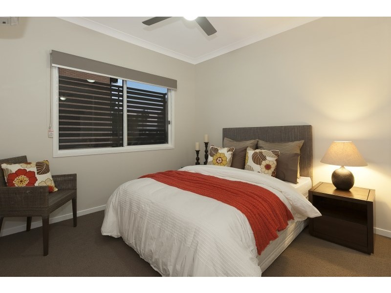 1/53 Raby Road, Coorparoo QLD 4151