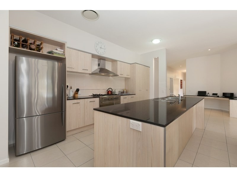 7 Stanaway Place, Bellbowrie QLD 4070