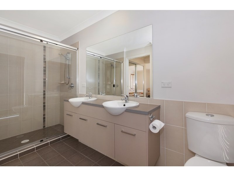 7 Stanaway Place, Bellbowrie QLD 4070