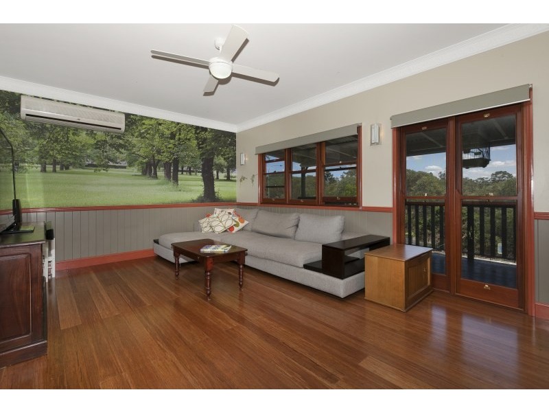 12 Stanaway Place, Bellbowrie QLD 4070